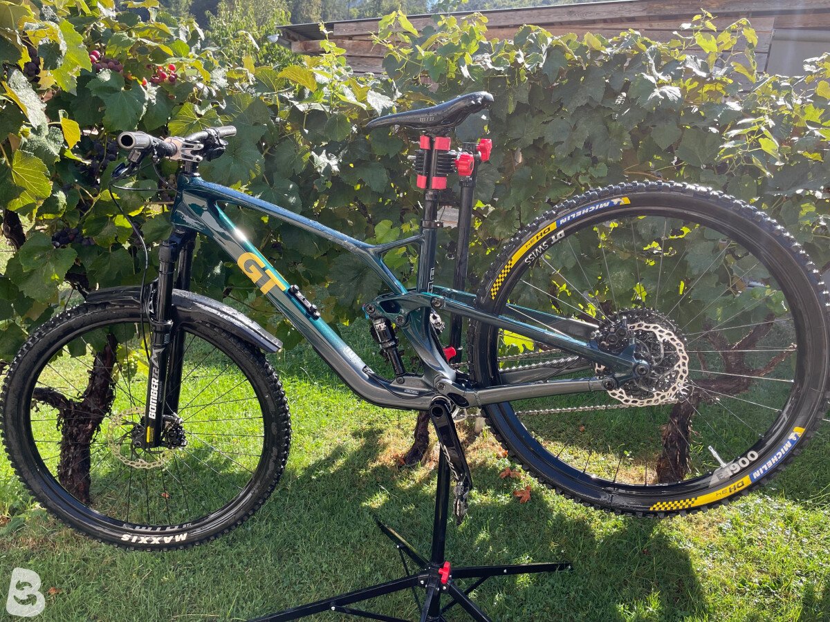 GT Sensor ST Carbon Elite 2023