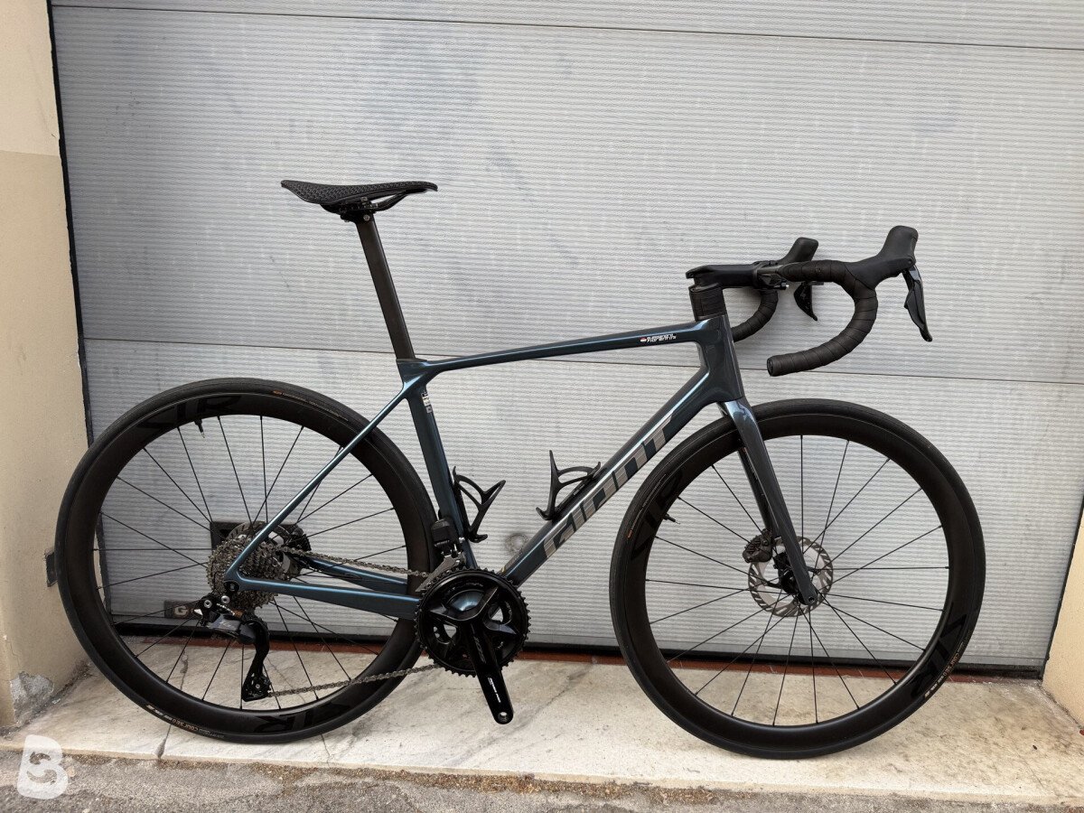 Giant TCR Advanced, Pro 0 Di2 2025