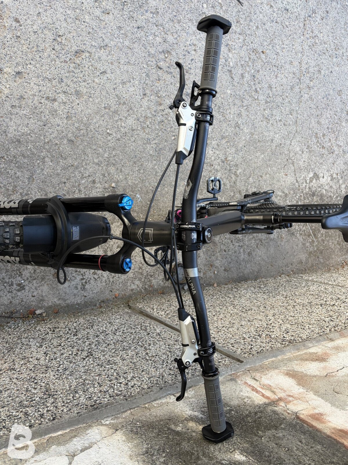 Commencal META SX V4 RACE 2022