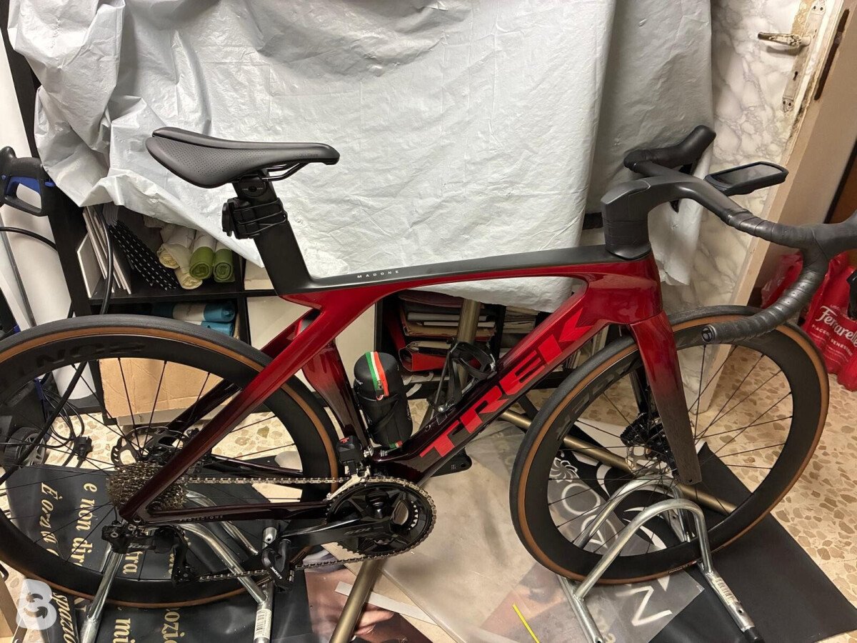 Trek Madone SLR 6 Gen 7 2024