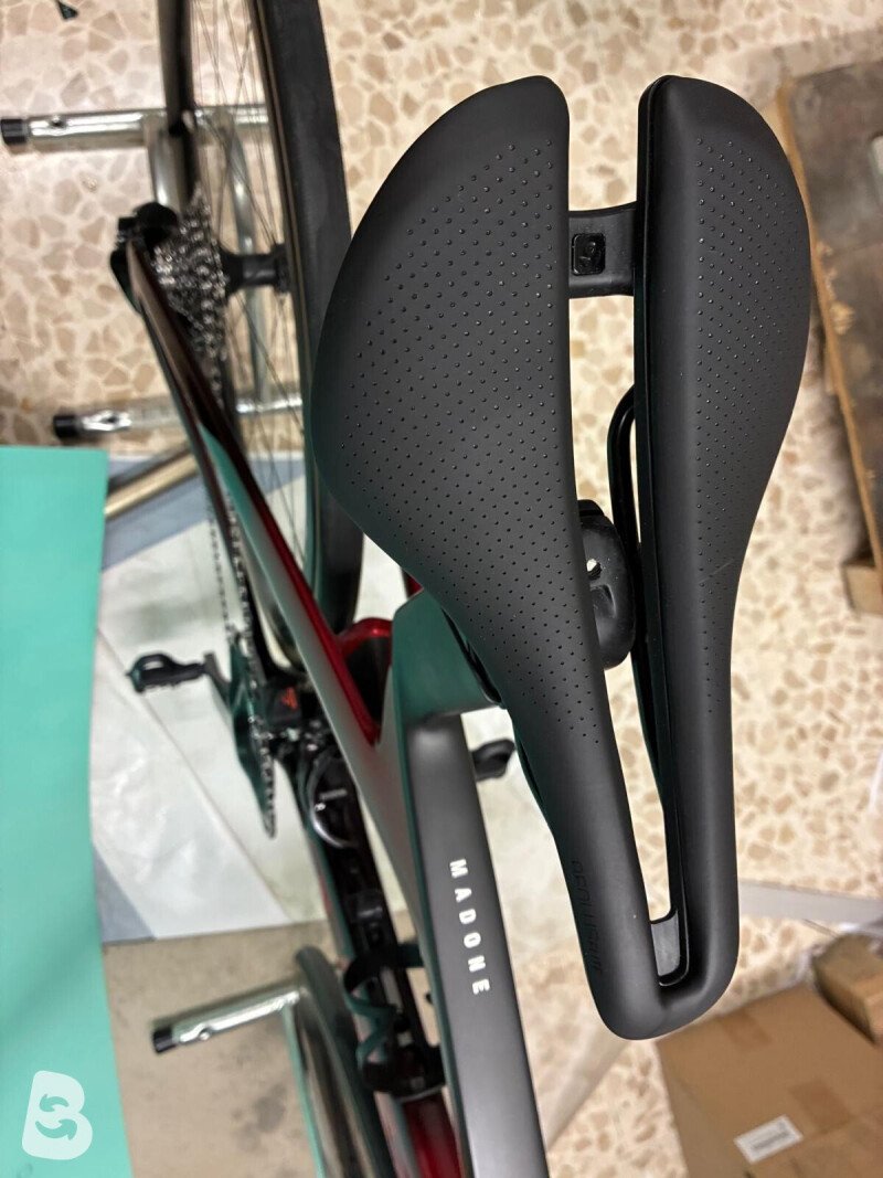 Trek Madone SLR 6 Gen 7 2024
