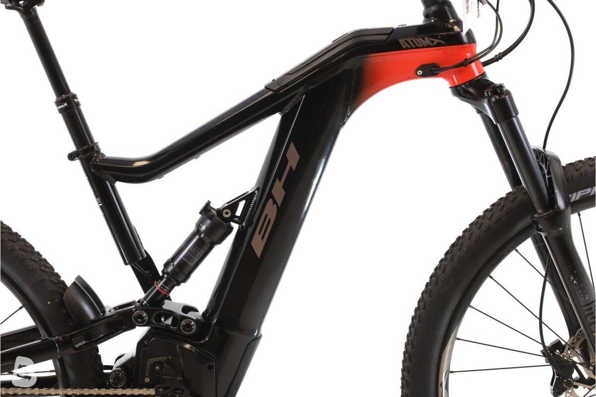 BH AtomX Lynx Pro 8.2 2022
