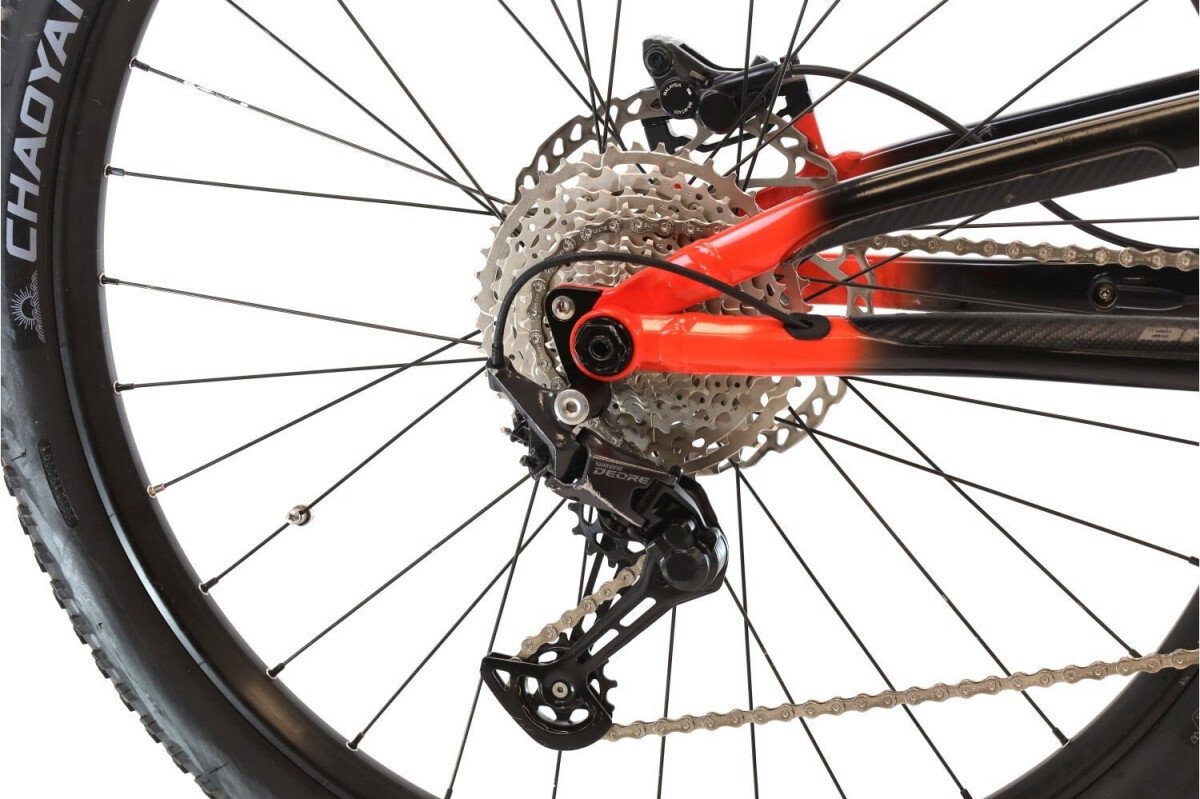 BH AtomX Lynx Pro 8.2 2022