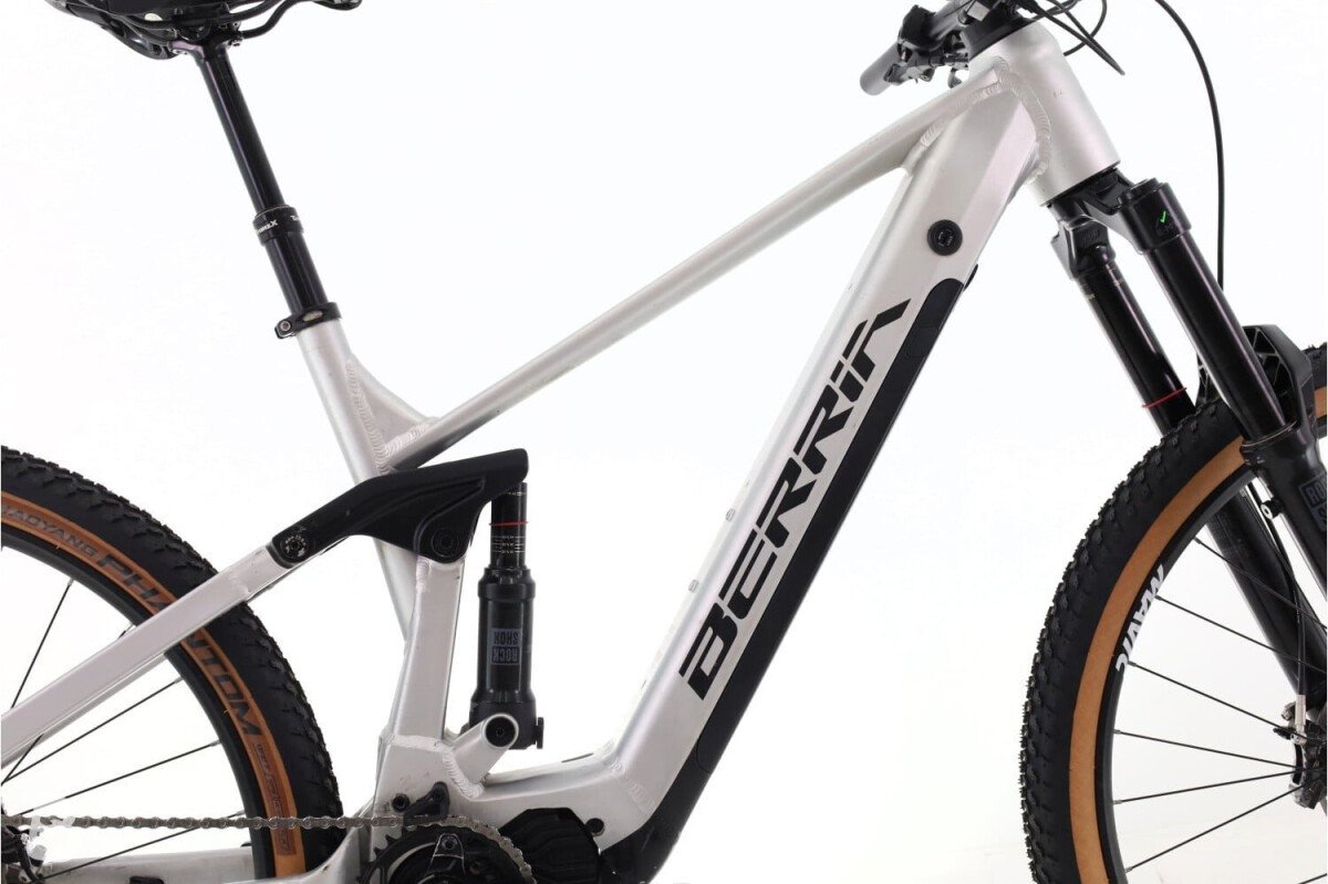 Berria Mako Hybrid HP 2022
