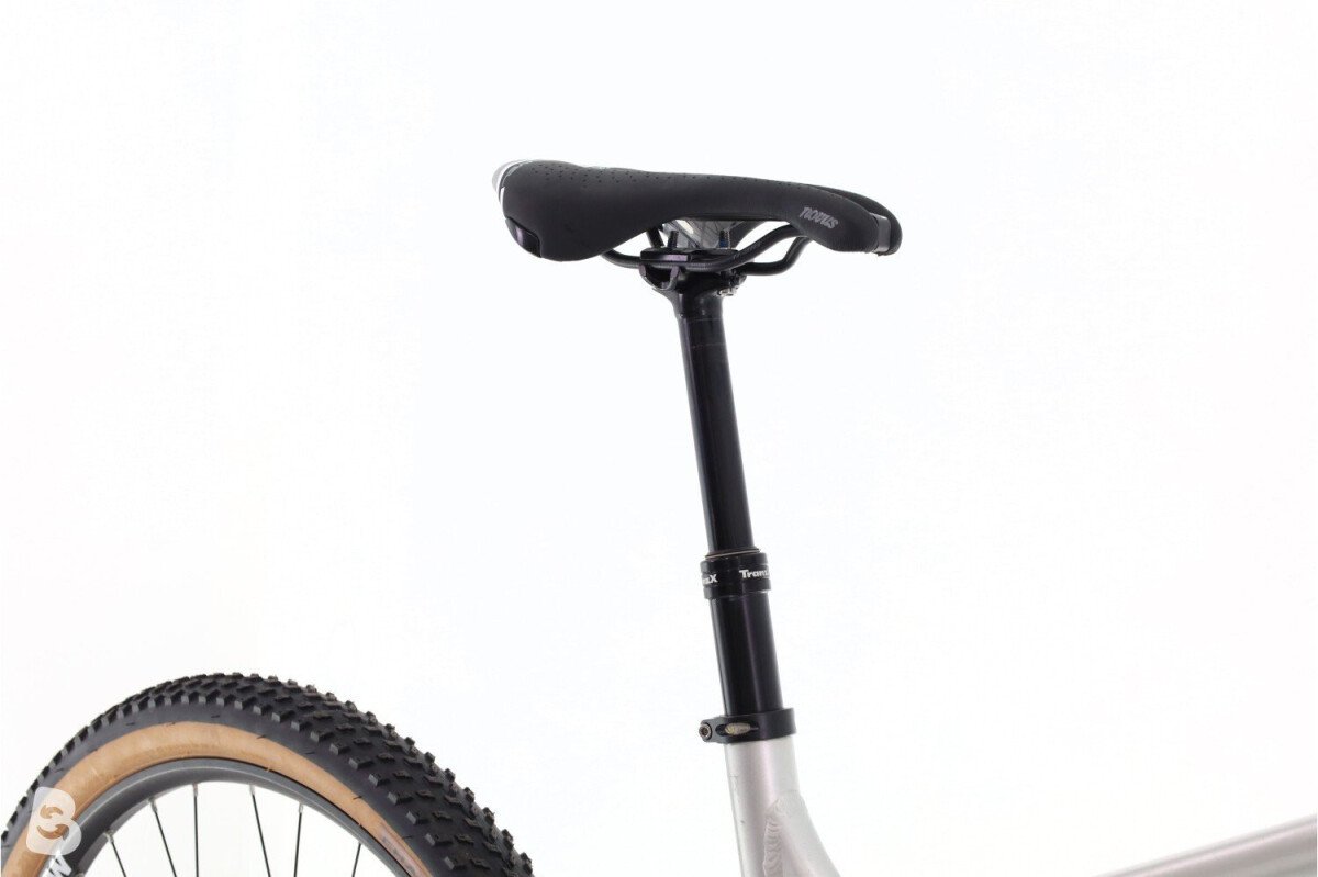 Berria Mako Hybrid HP 2022