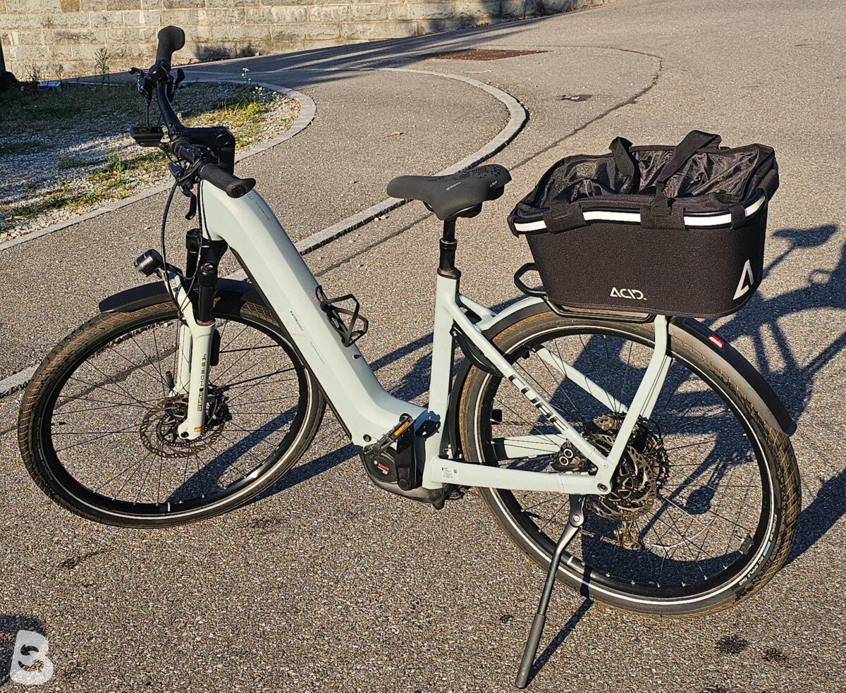 Cube Kathmandu Hybrid EX 800 2025