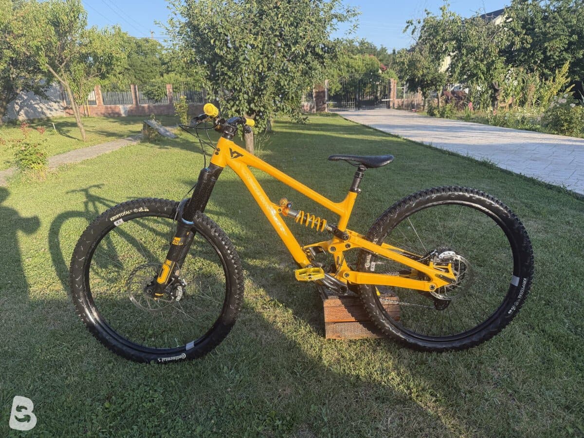 YT Industries Capra CORE 3 29 2025