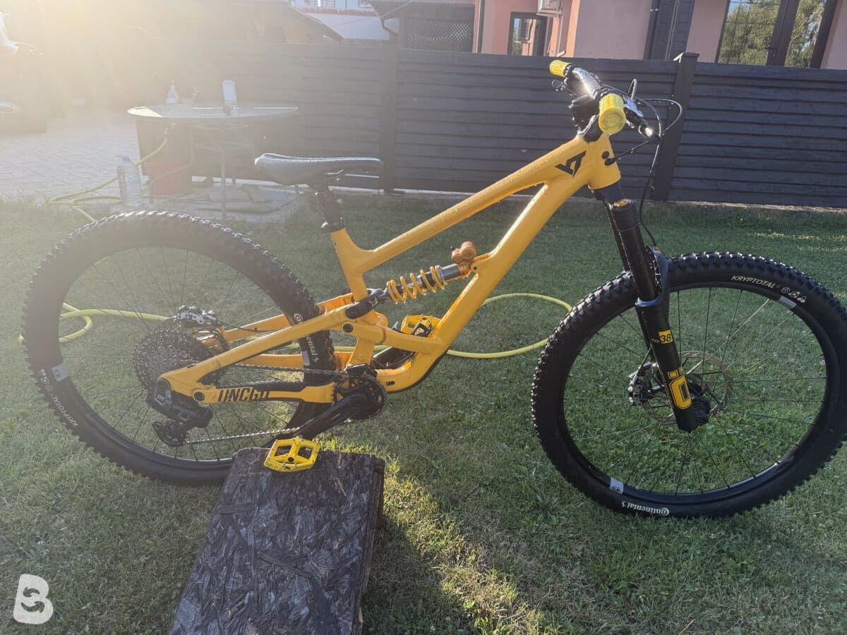 YT Industries Capra CORE 3 29 2025