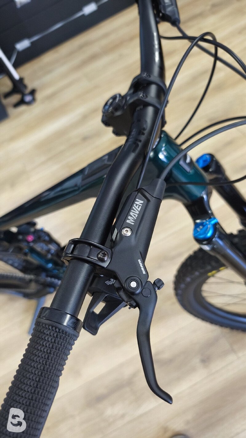 Santa Cruz Vala C 90 2026
