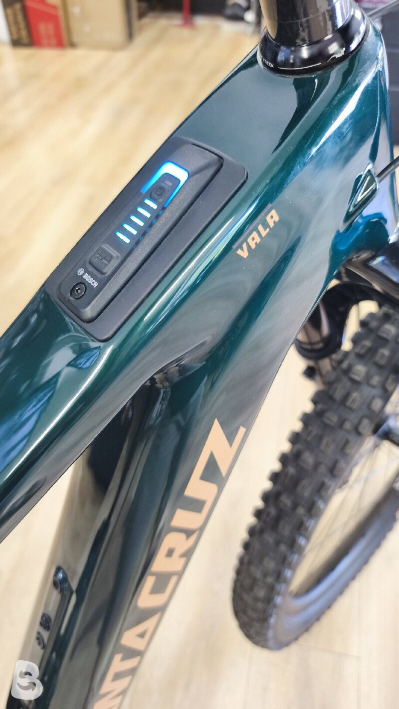 Santa Cruz Vala C 90 2026