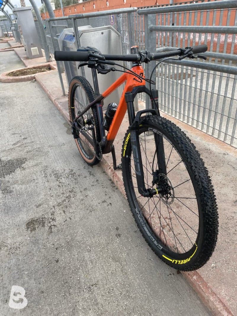 Rebel Carbon Assemblata 2024