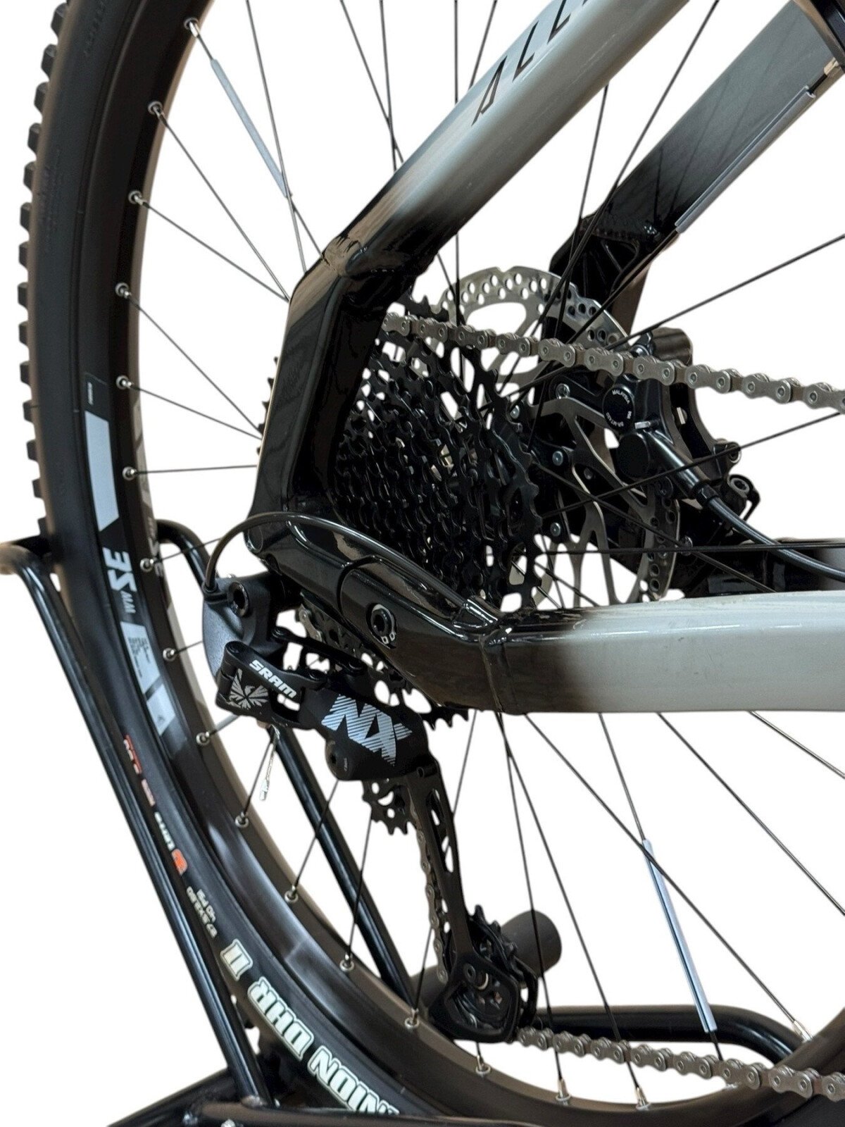 Haibike AllMtn CF 9 Carbon Sram NX 2024