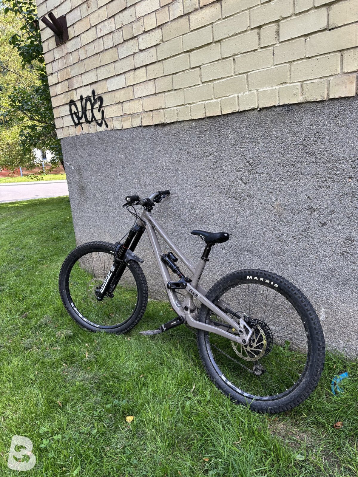 Commencal CLASH RIDE 2023