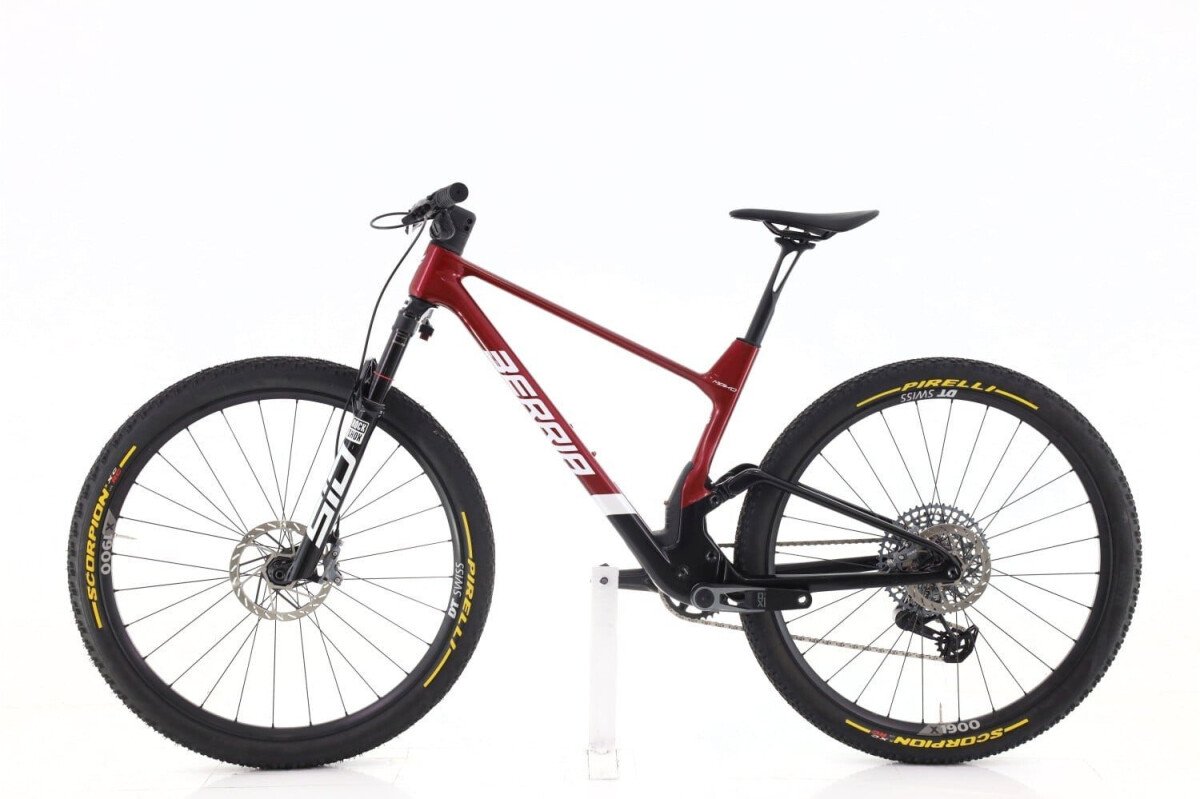 Berria Mako Pro AXS 2025