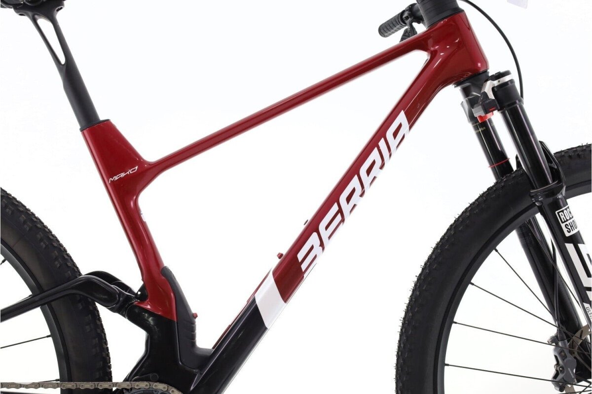 Berria Mako Pro AXS 2025