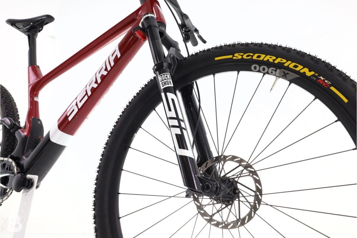 Berria Mako Pro AXS 2025