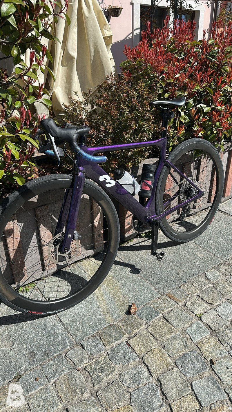 3T Strada 2023