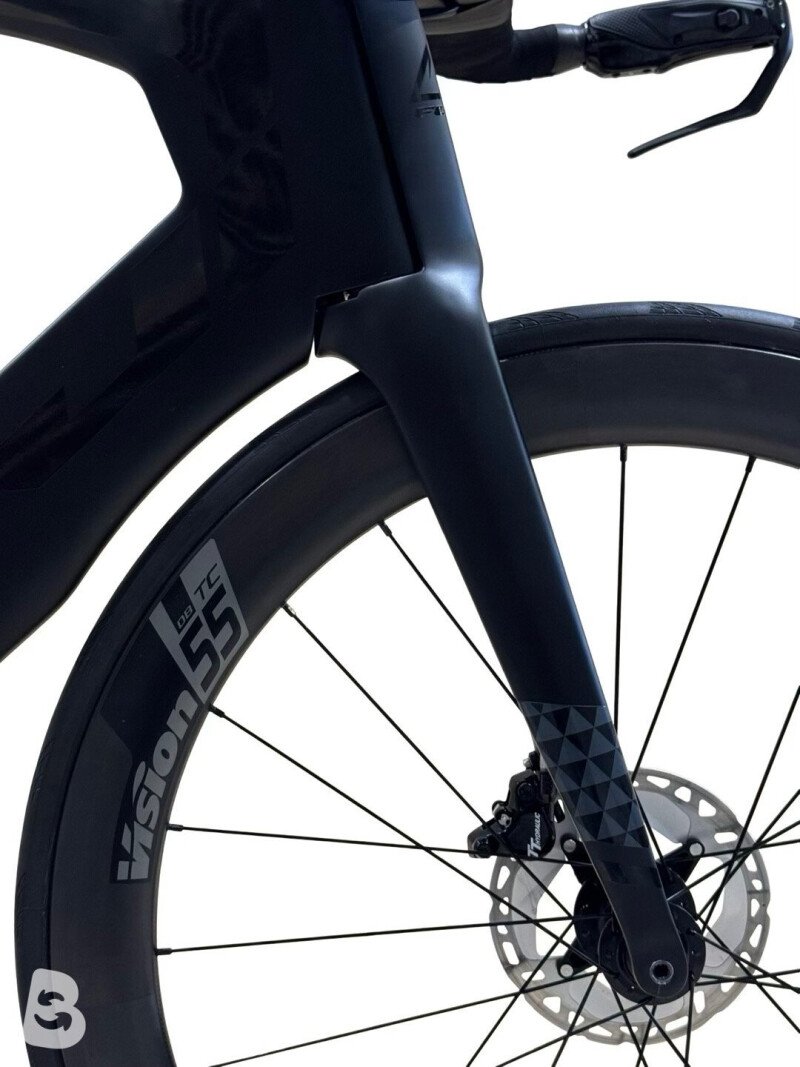 Fuji Norcom Straight 2.1 Carbon Shimano Ultegra Di2 2023