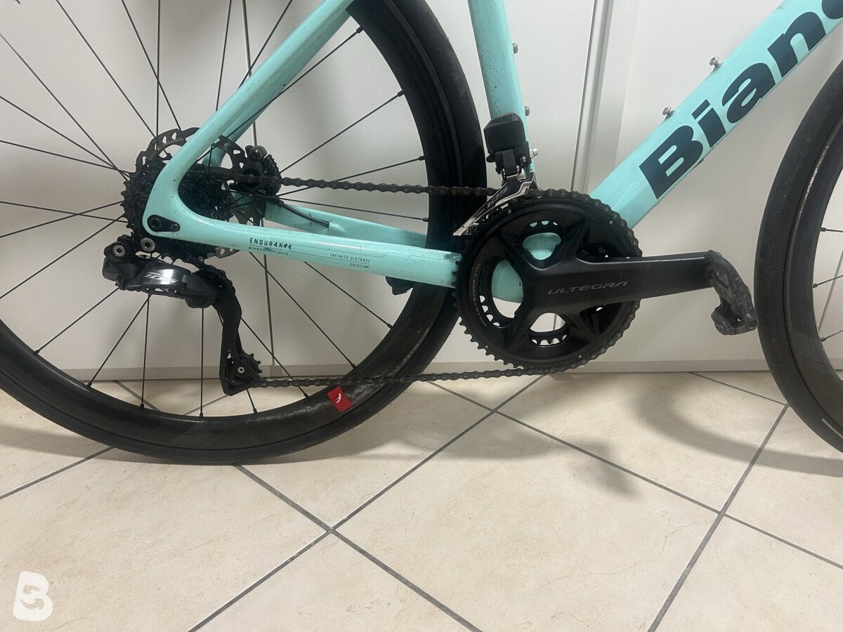 Bianchi Infinito - 105 Di2 2024