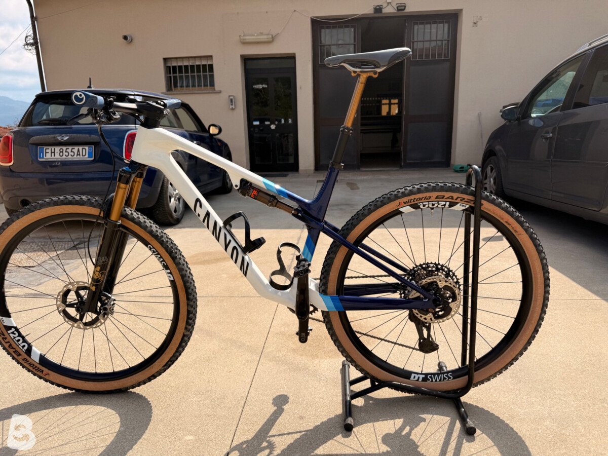 Canyon Lux World Cup CFR Team 2024