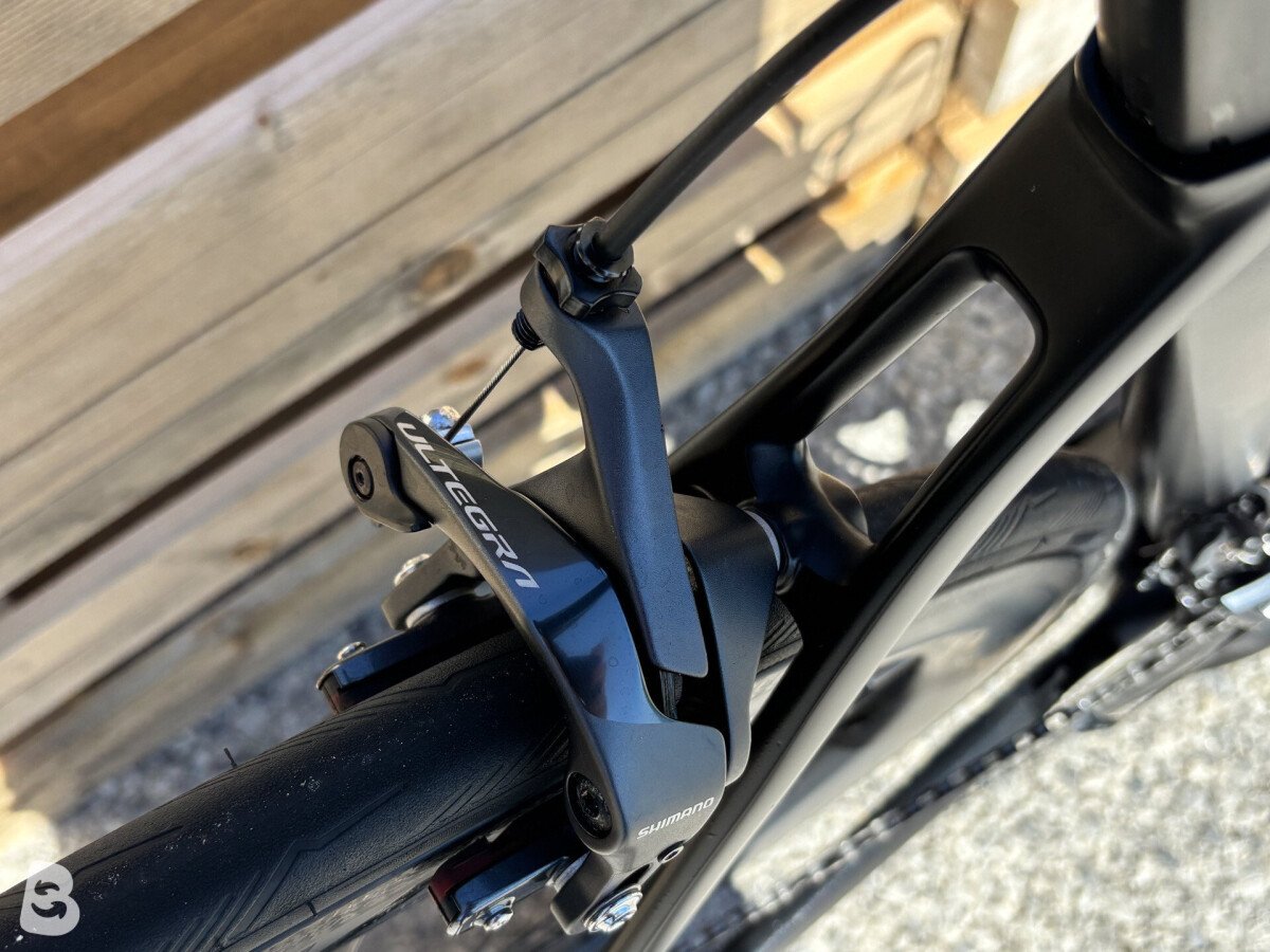 Van Rysel Ultra CF Ultegra Carbon Road Bike 2022