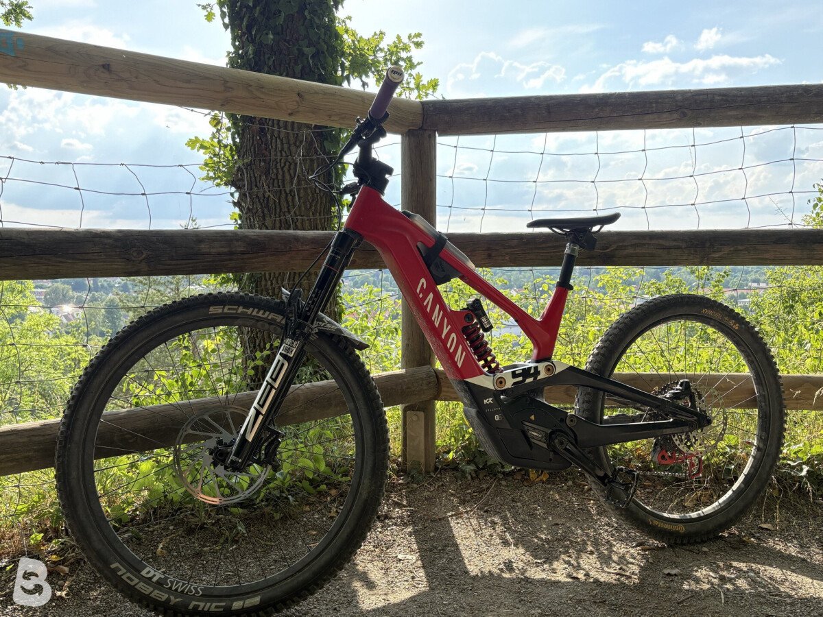 Canyon Torque:ON CF Roczen 2023