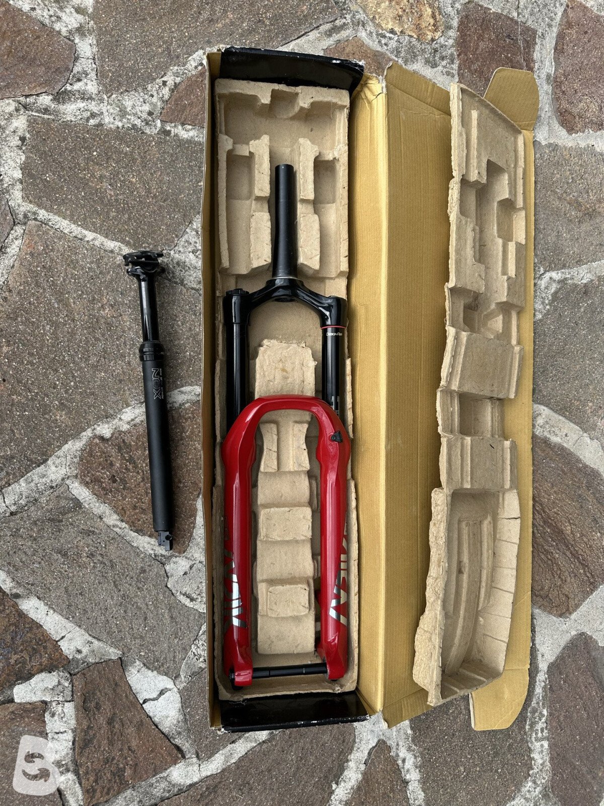 Santa Cruz Nomad CC 5 2022