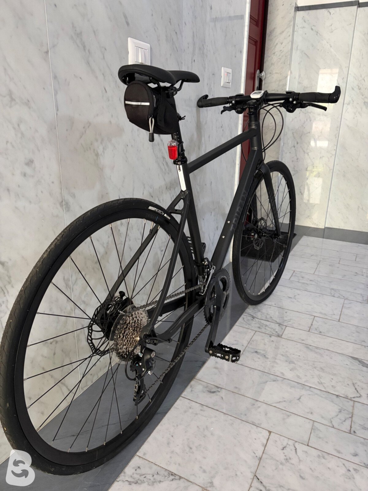 Triban RC 500 FLAT BAR DISC ROAD BIKE - SORA 2020