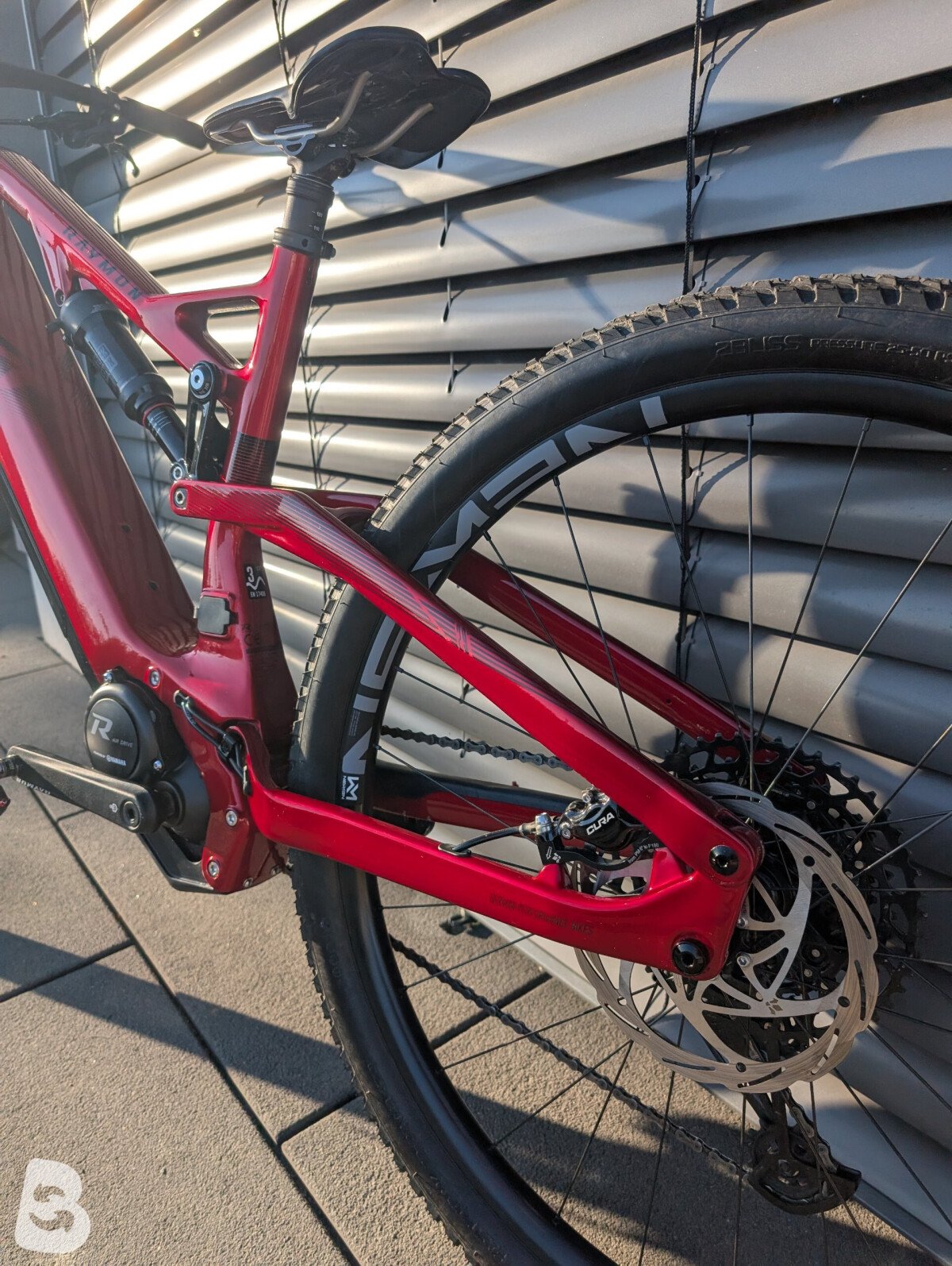 R RAYMON AIRRAY E-Bike Carbon Newmen Formula 29" SRAM 2023