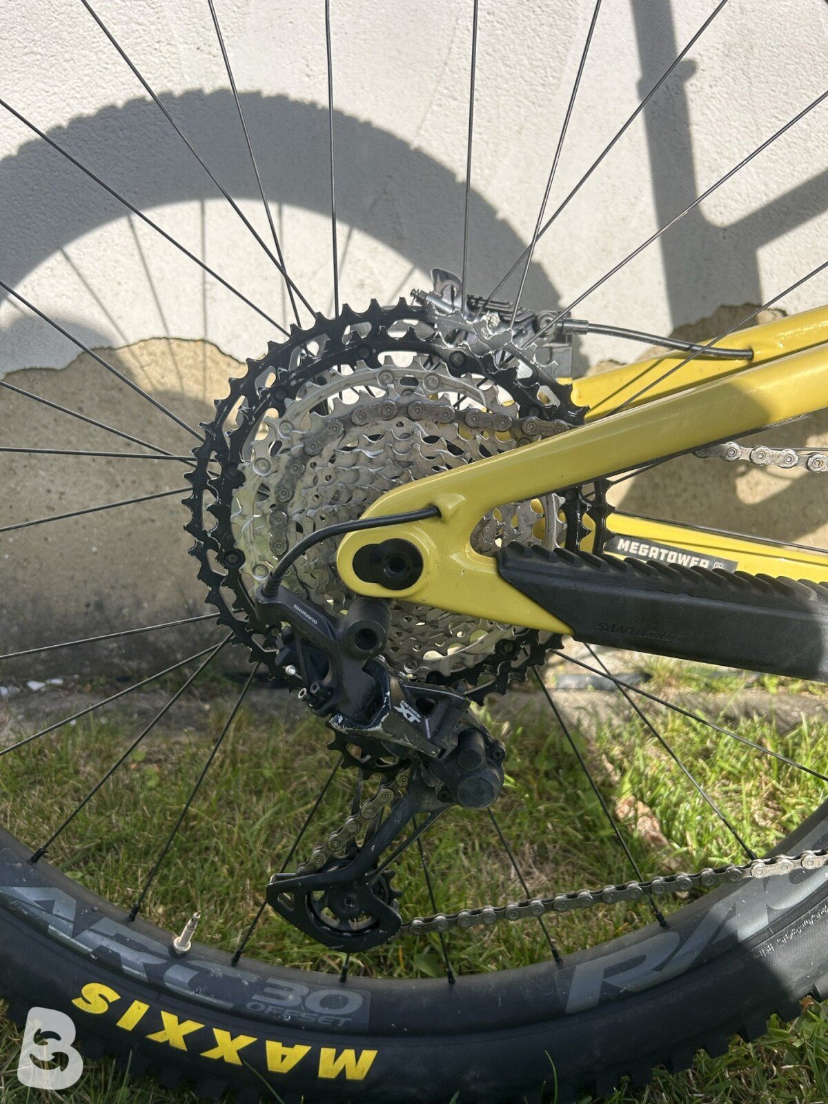 Santa Cruz Megatower XT Coil Carbon 2022