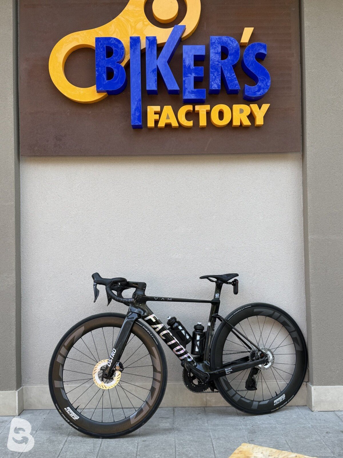 Factor OSTRO VAM SRAM Red AXS 2022