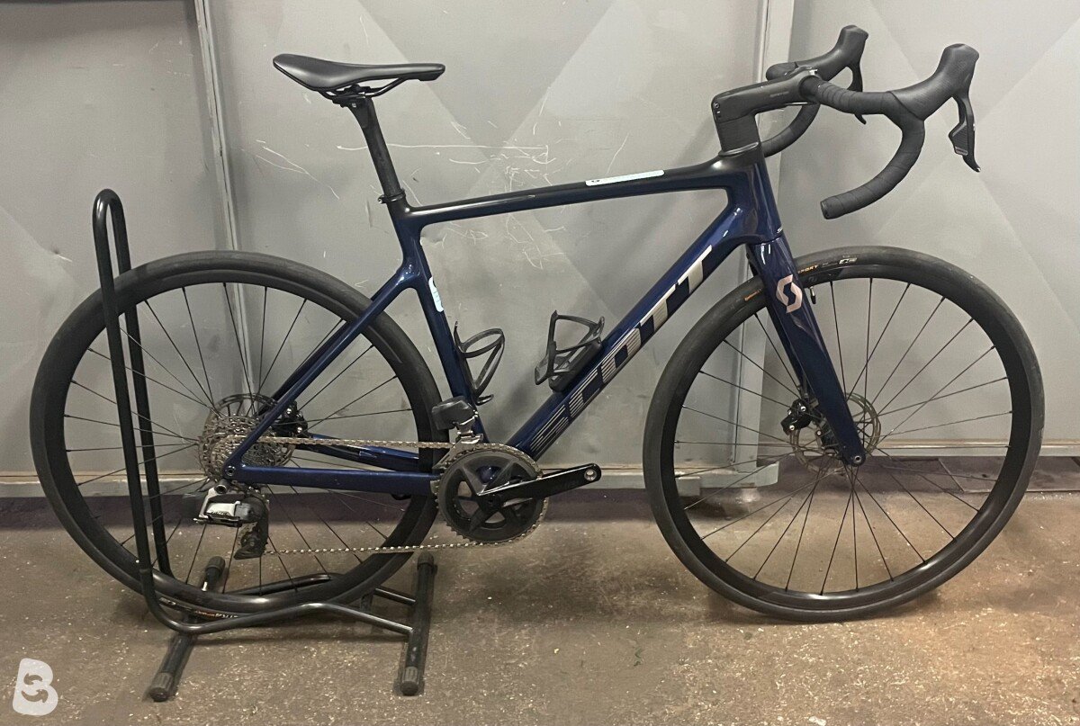 Scott addict road disc 10 2022