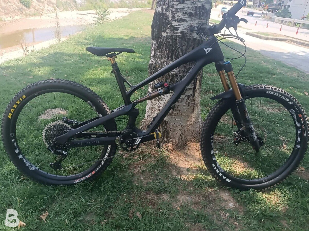 YT Industries Jeffsy Pro Race Mullet 2021