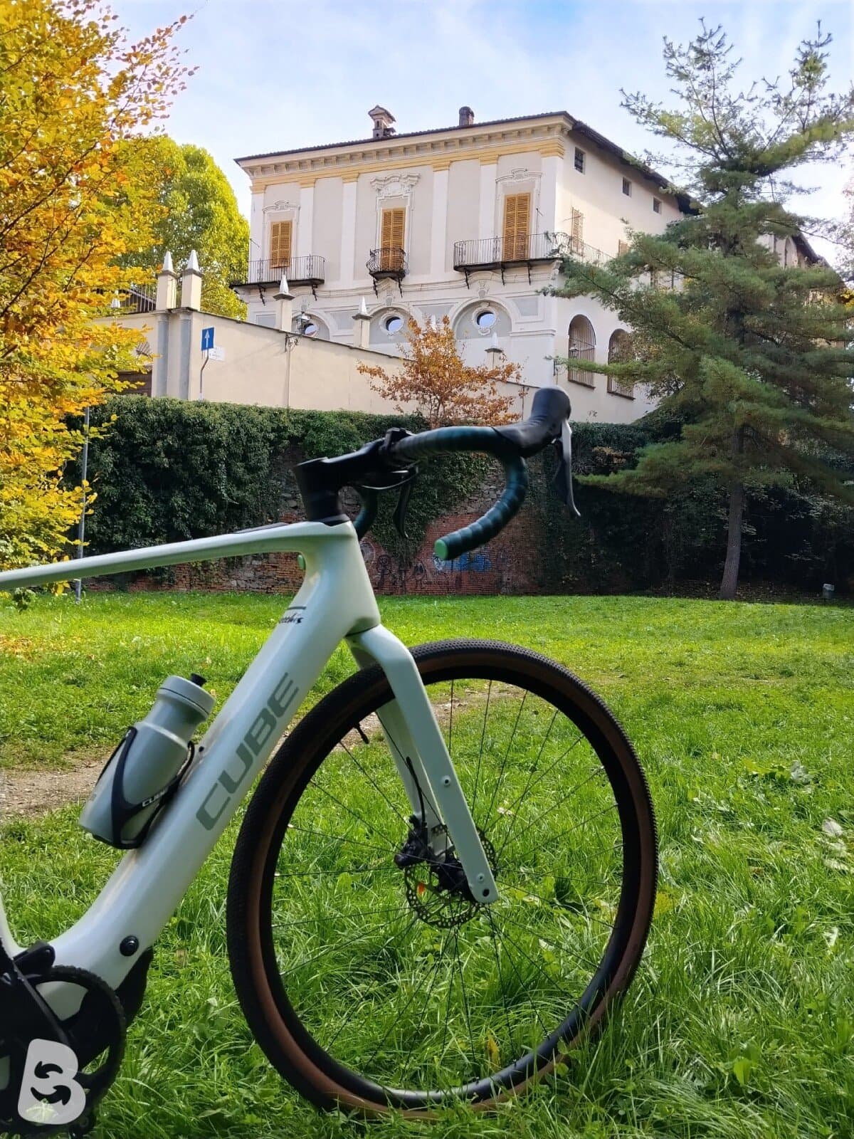 Cube Nuroad Hybrid C:62 Race 400x 2025