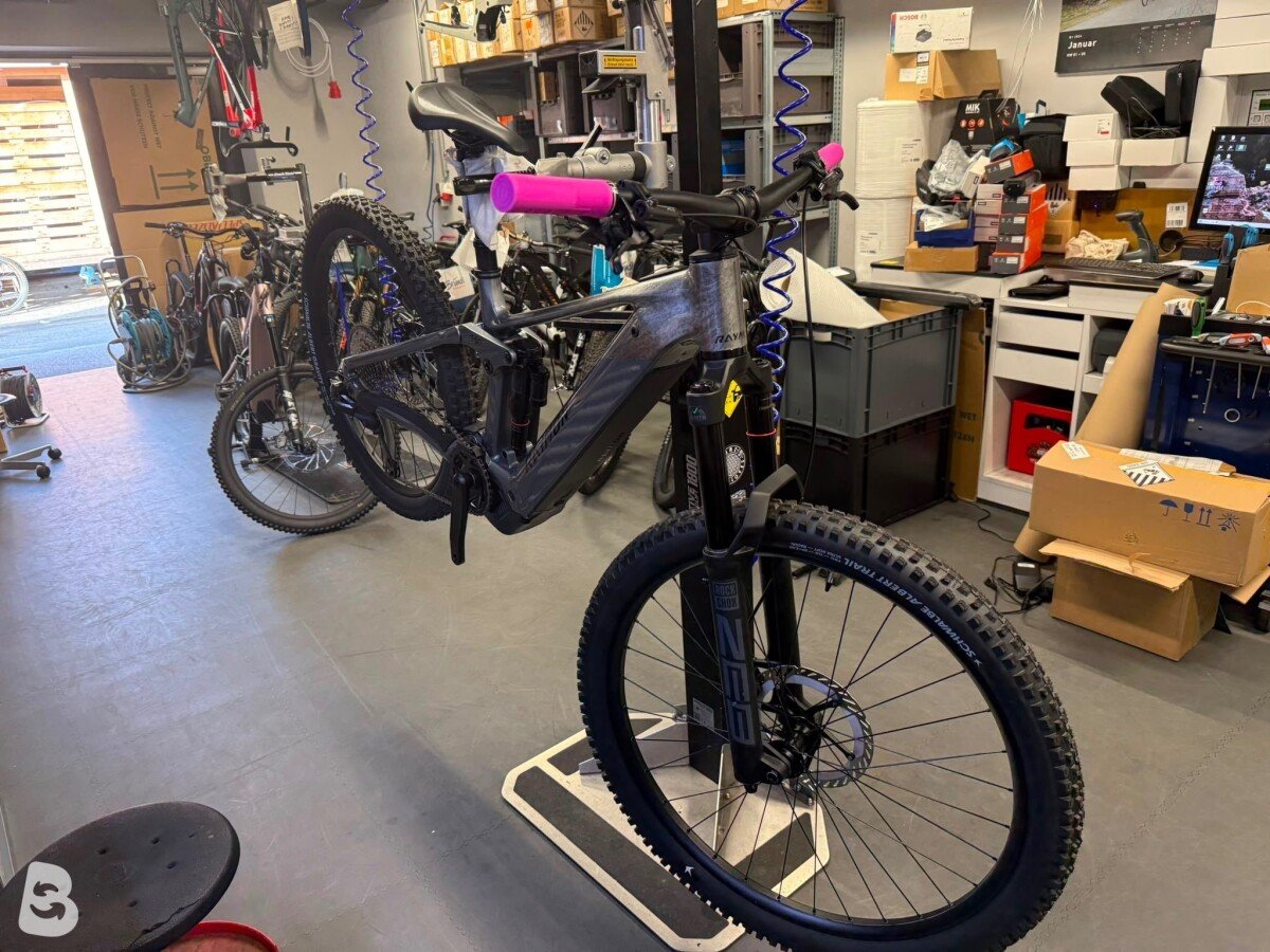 R RAYMON Vamok Ultra 2026