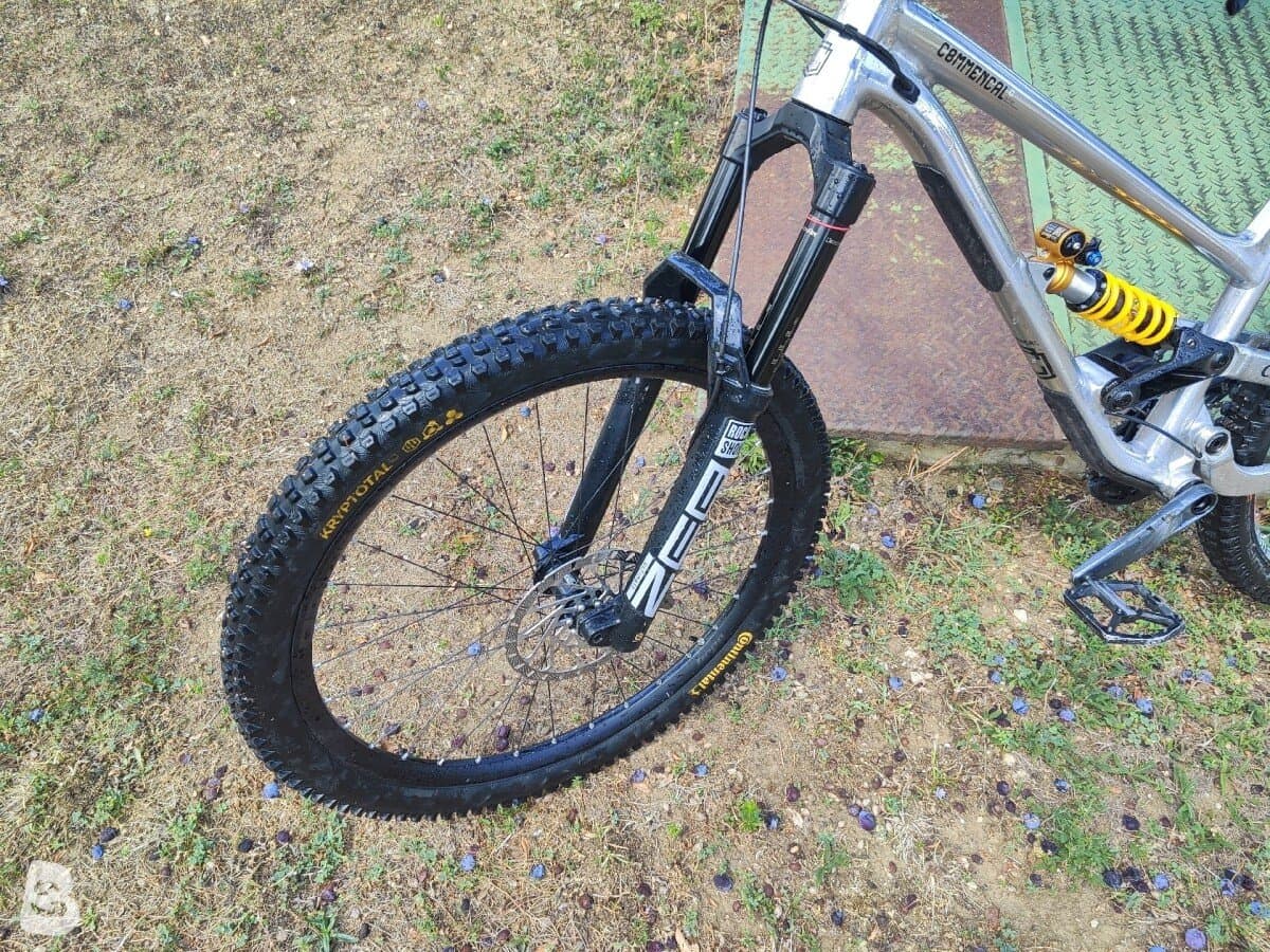 Commencal Clash Öhlins Edition 2024