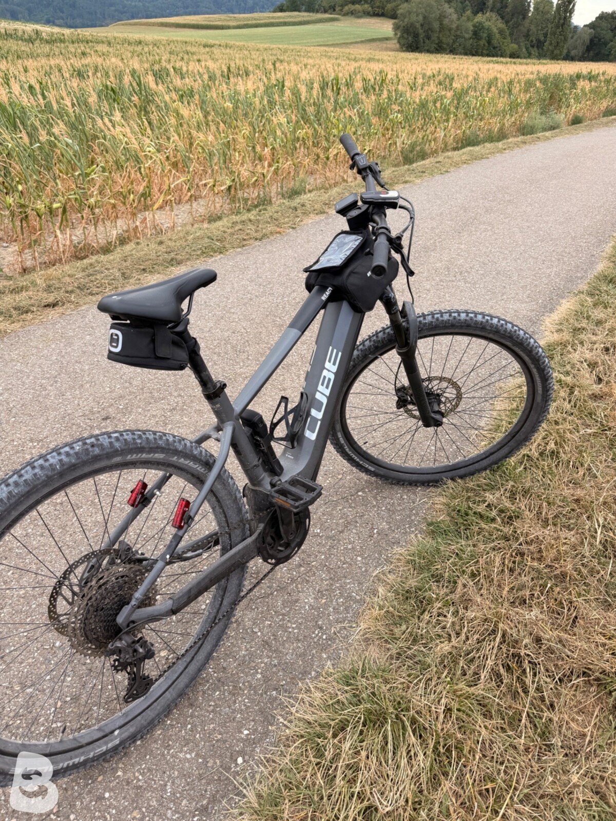 Cube REACTION HYBRID, RACE 750 2023
