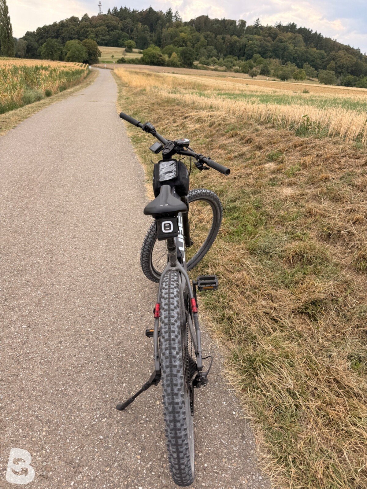 Cube REACTION HYBRID, RACE 750 2023
