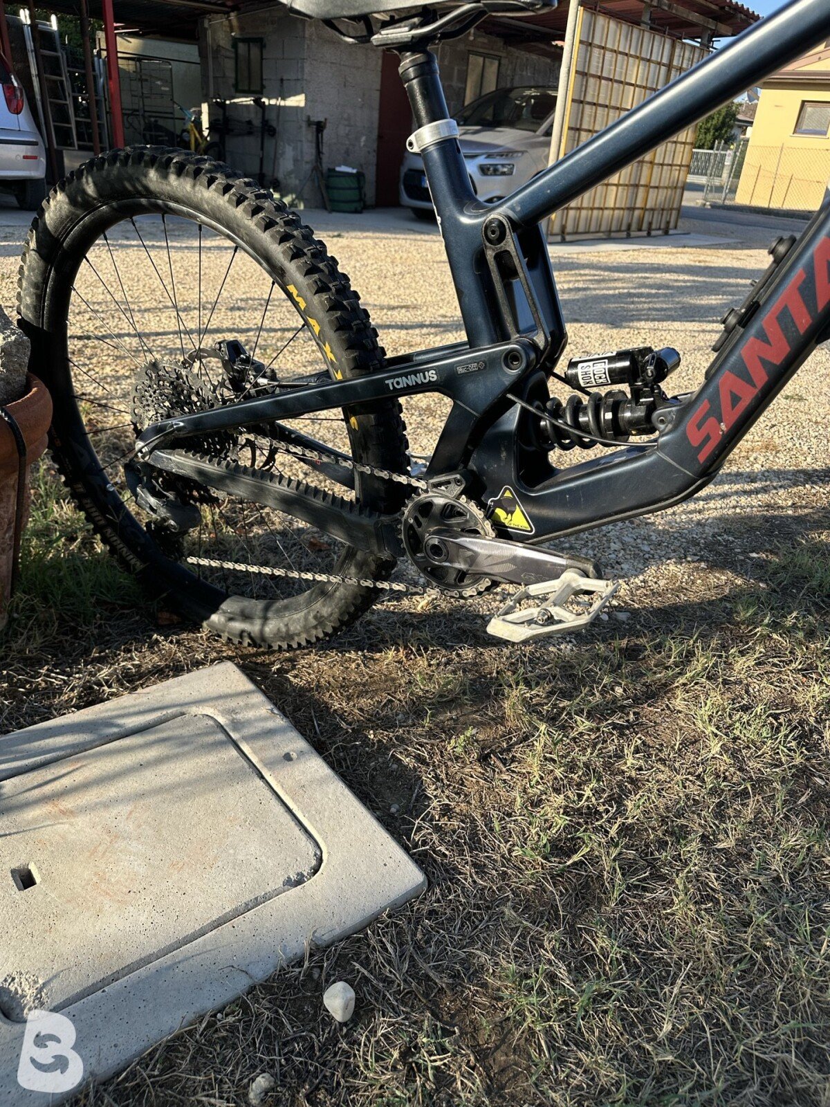 Santa Cruz NOMAD S / Carbon C 2024