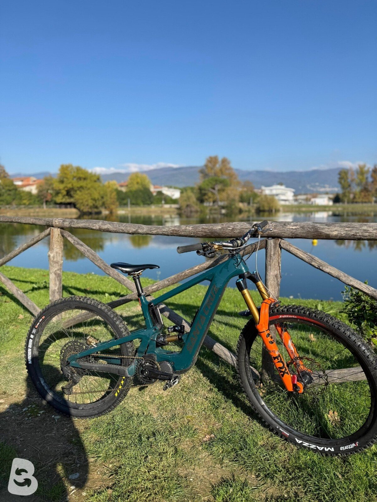 Santa Cruz BULLIT R / Carbon CC 2023