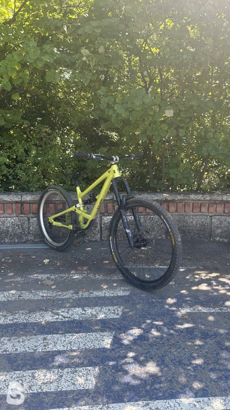 YT Industries Capra Base AL 2025