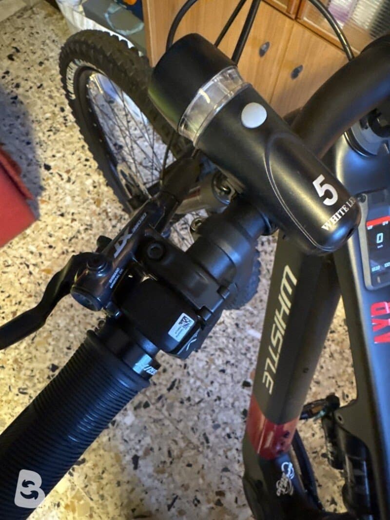 Whistle Axr C8.6 2026