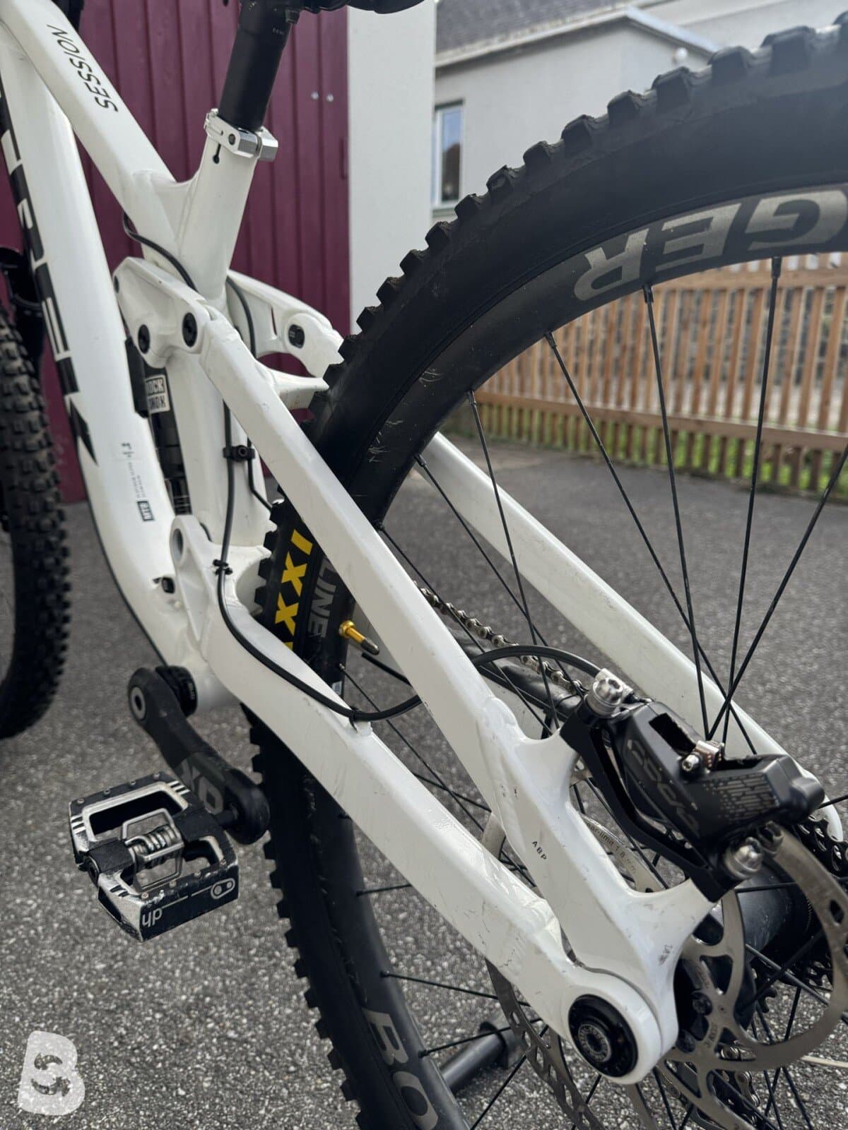 Trek Session 9 X01 2023