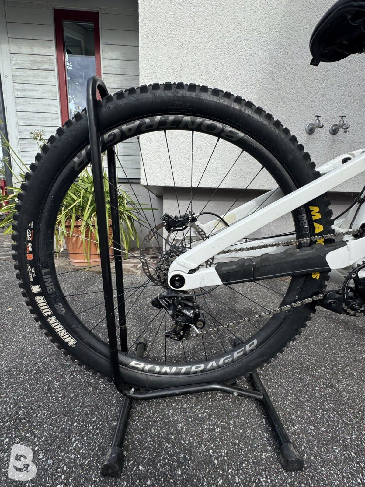 Trek Session 9 X01 2023