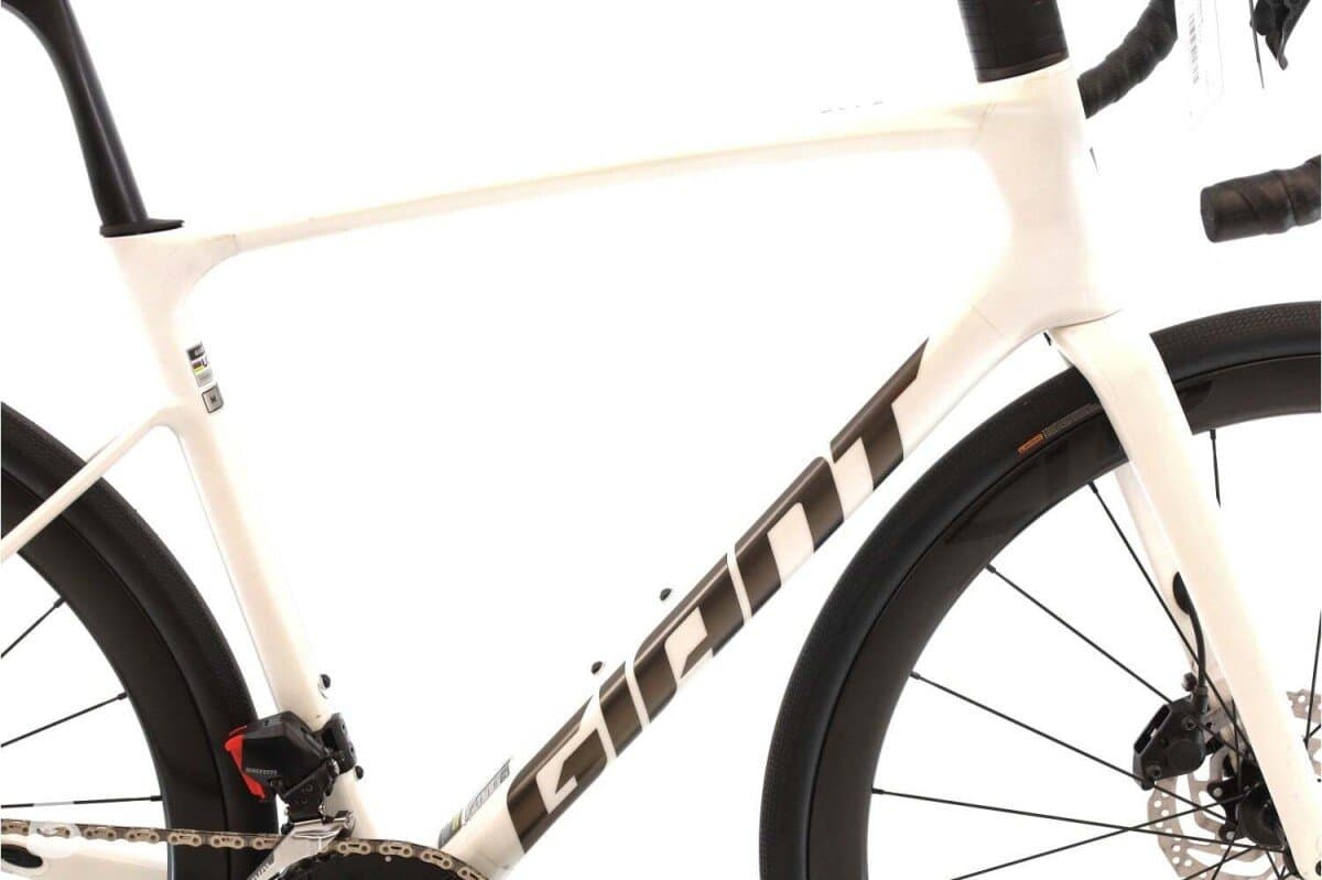 Giant Defy Advanced Pro 1 AXS 12V 2024