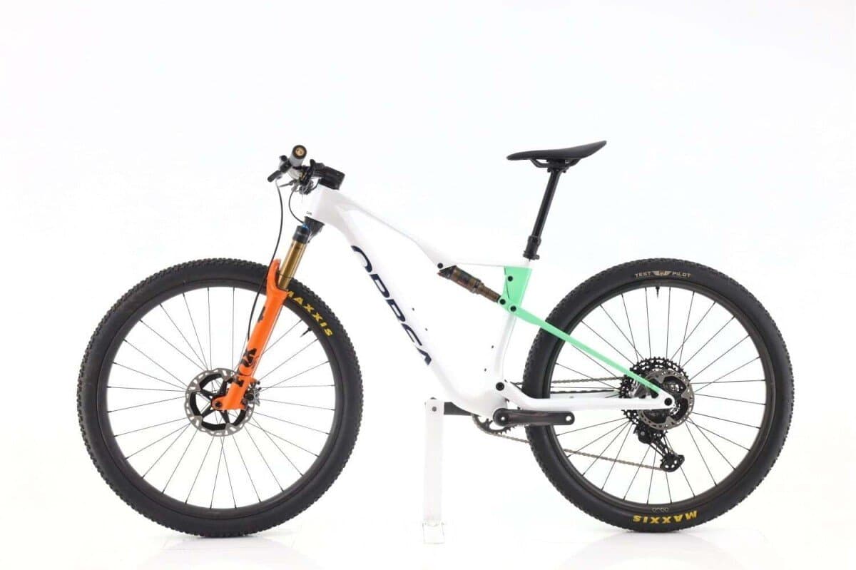 Orbea Oiz XT 2024