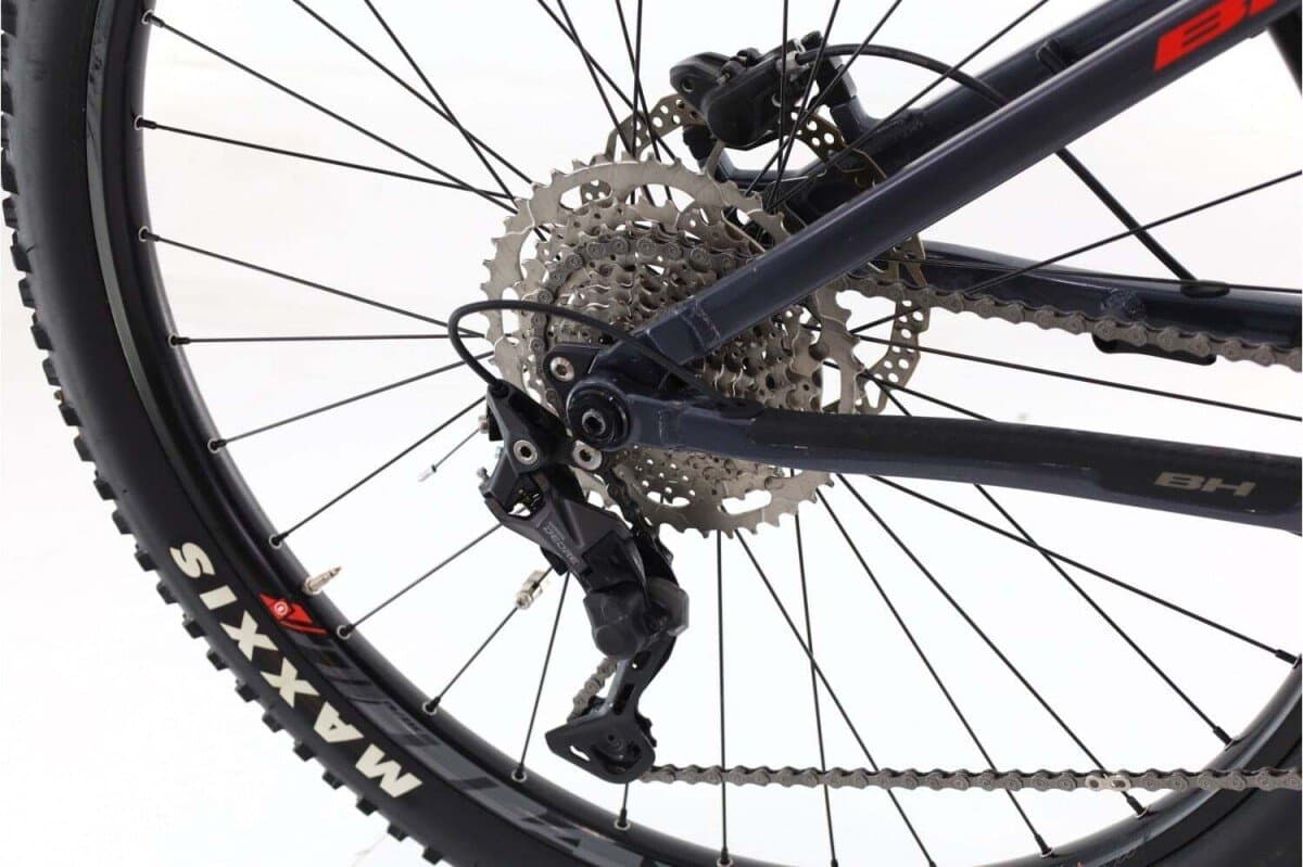 BH Atom Lynx 8.0 2023