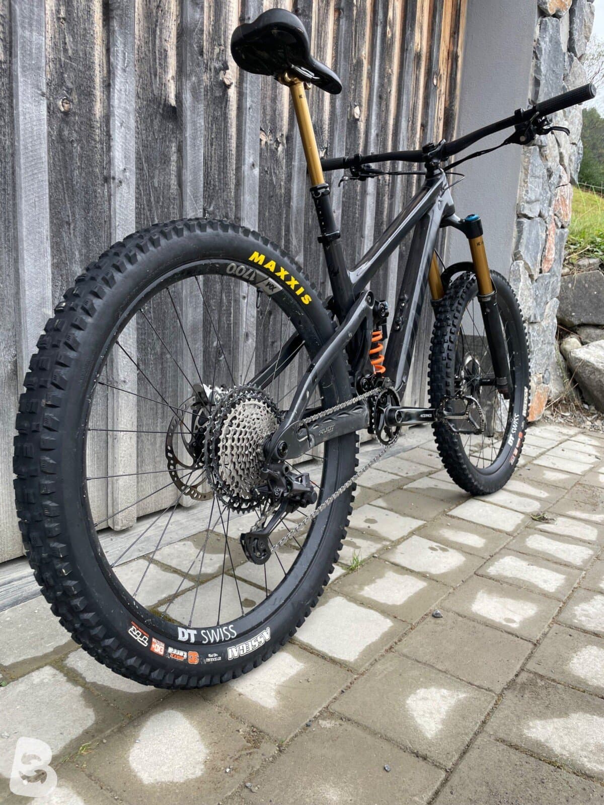 Pivot Mach 6 Pro XT/XTR Coil 2021