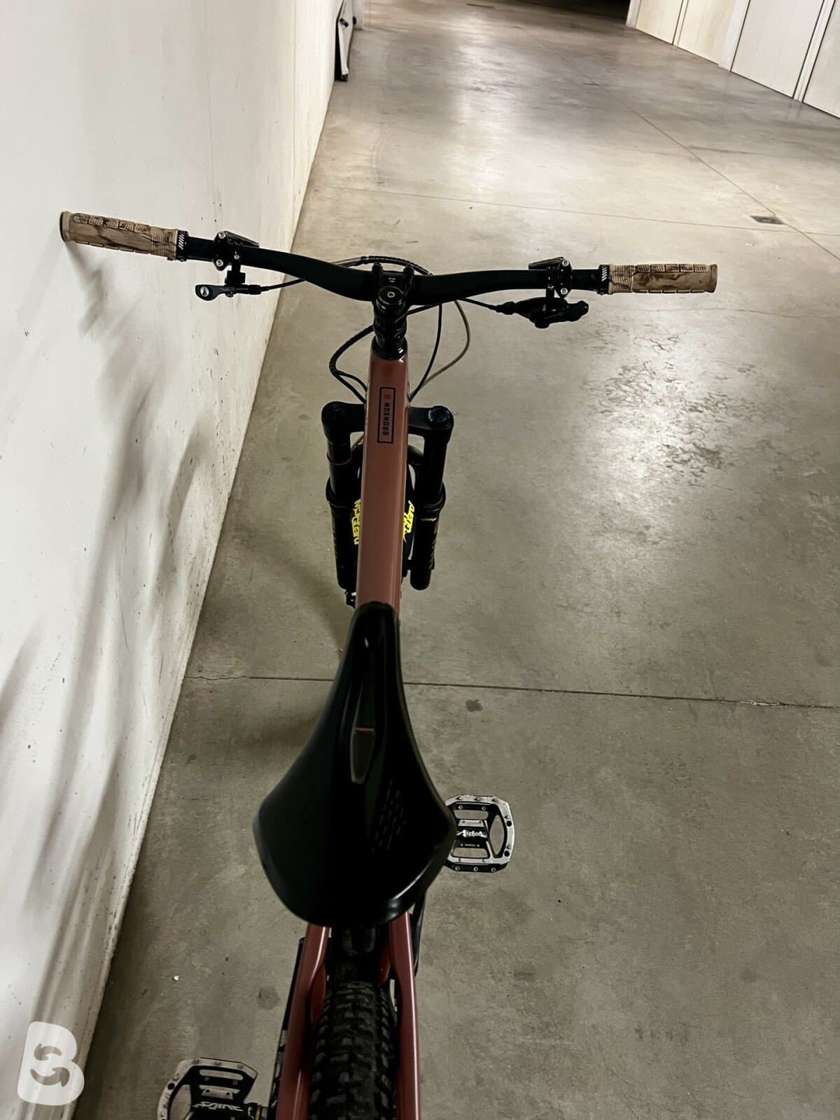 Santa Cruz Bronson R Carbon 2021