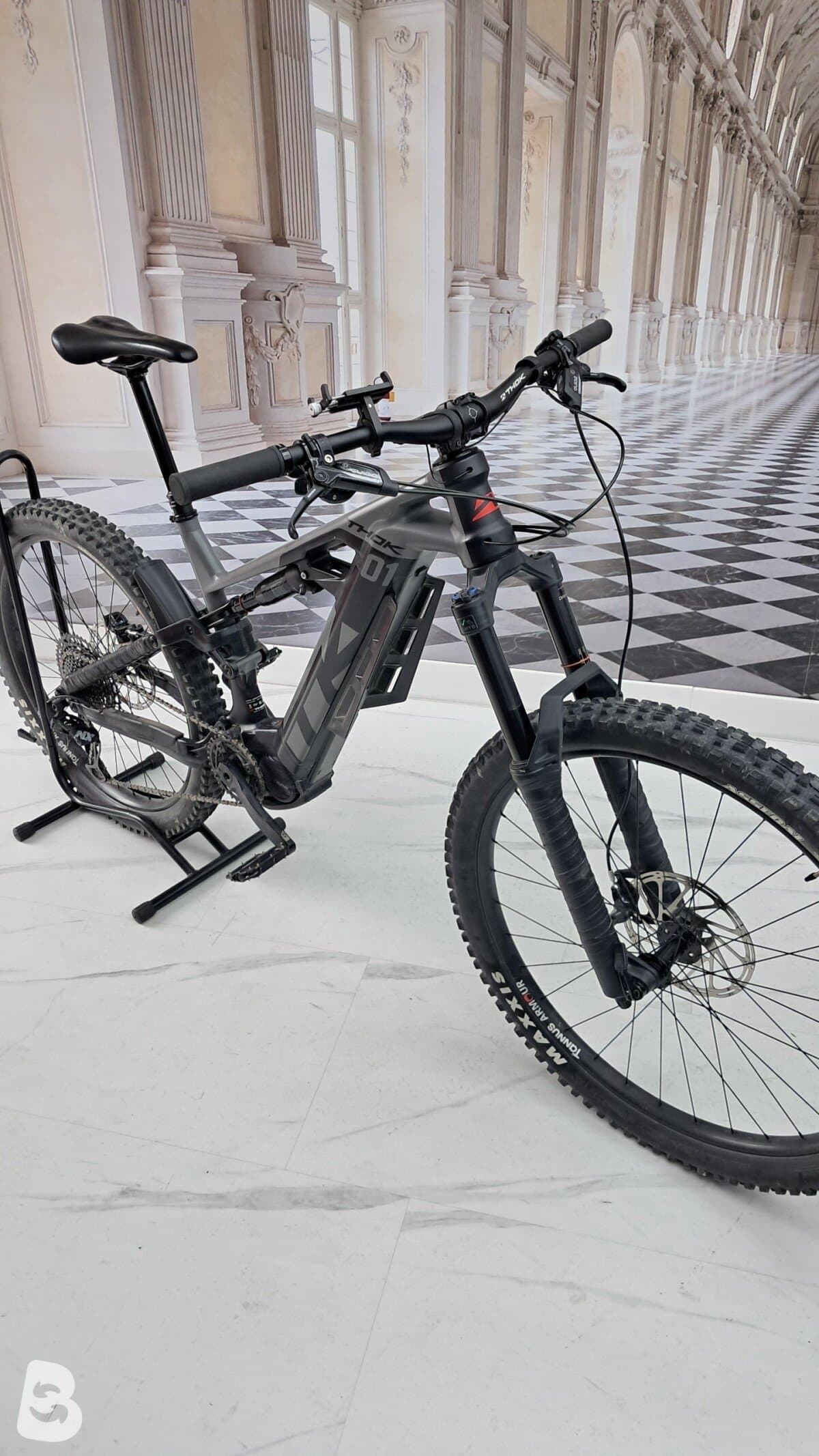 Thok TK01 Matt Grey 2023